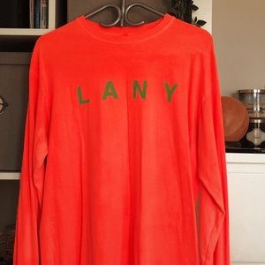 LANY long sleeve tour sirt